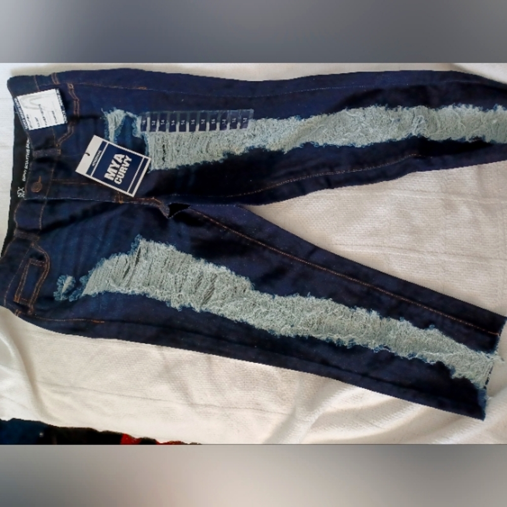Distressed Capris